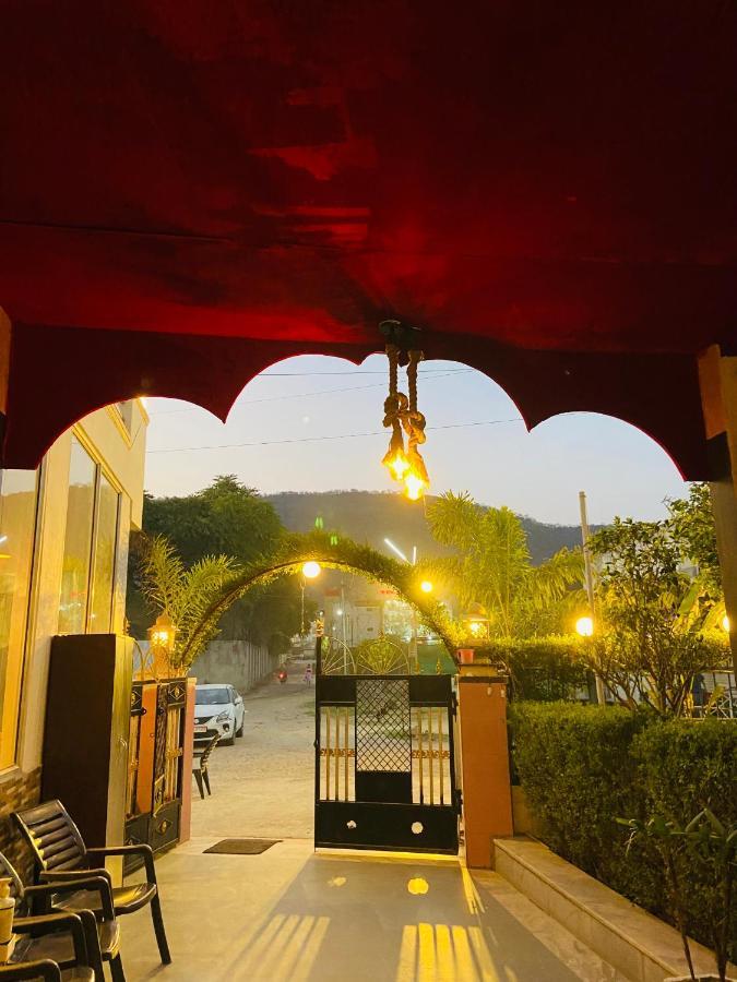 The Indraj Palace Hotel Jaipur Buitenkant foto
